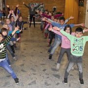 Die Jahrgangsstufe 1 hatte viel Spaß beim Tanzen.